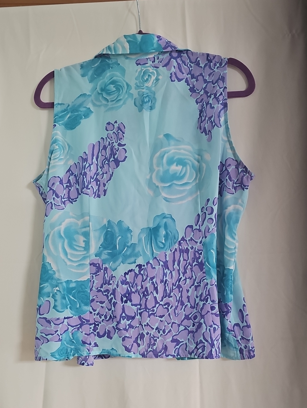 Dressbarn Aqua and Lavender Floral Tie-Front Camisole - Picture 3 of 4
